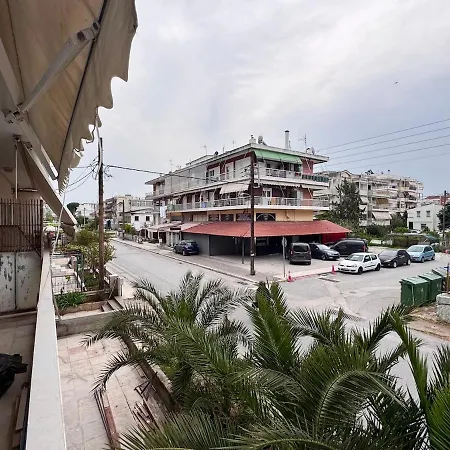By The Sea Apartment *