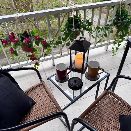 By The Sea Apartment *